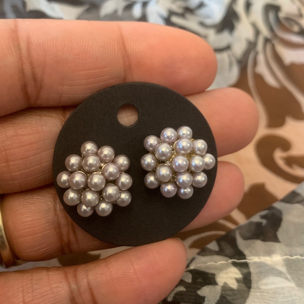 Light Blue/grey Pearl Earrings